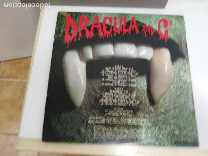 Discos de vinilo: DISCO LP DRACULA AND C  HOT BLOOD - Foto 2
