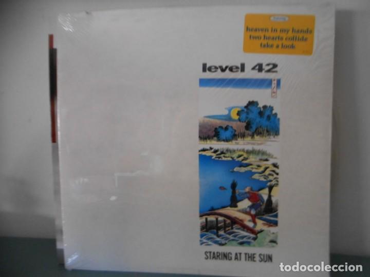 Discos de vinilo: level 42 - staring at the sun - Foto 1