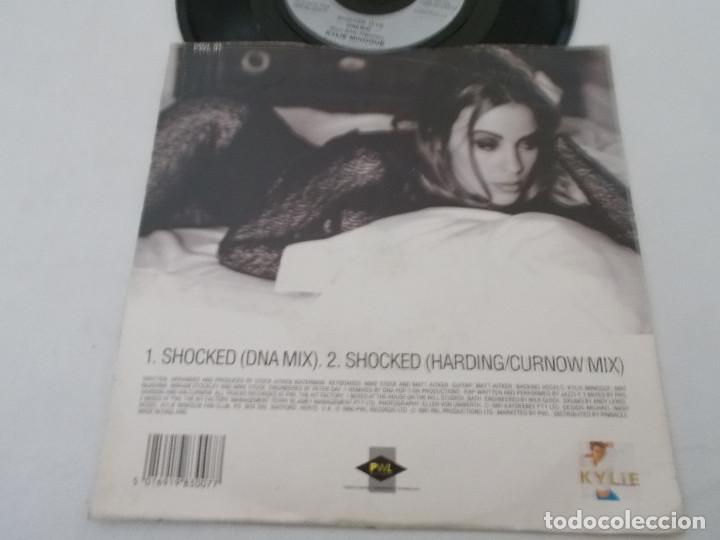 Discos de vinilo: KYLIE MINOGUE. SHOCKED. - Foto 2
