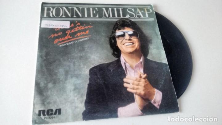 Discos de vinilo: SINGLE (VINILO) DE RONNIE MILSAP  A&Ntilde;OS 80 - Foto 1