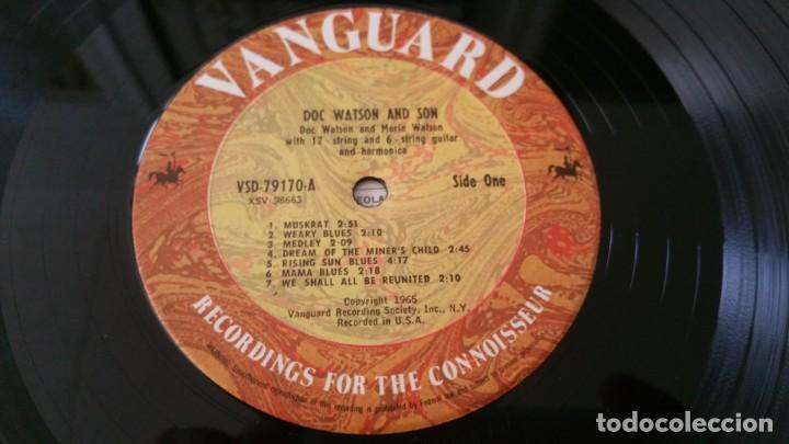Discos de vinilo: LP DOC WATSON AND SON VANGUARD USA - Foto 4