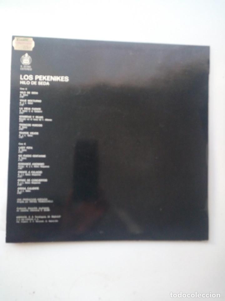 Discos de vinilo: LOS PEKENIKES - HILO DE SEDA LP 1978 - Foto 2