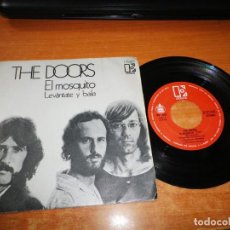Discos de vinilo: THE DOORS EL MOSQUITO / LEVANTATE Y BAILA SINGLE VINILO DEL AÑO 1972 ESPAÑA CONTIENE 2 TEMAS. Lote 172360318