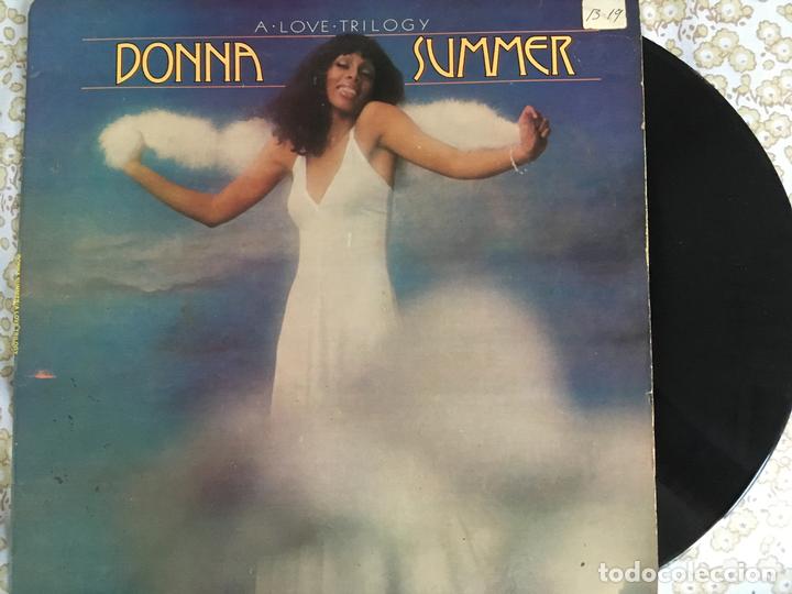 Discos de vinilo: LP DONNA SUMMER-A LOVE TRILOGY - Foto 1