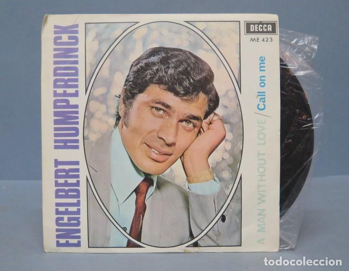 Discos de vinilo: SINGLE. ENGELBERT HUMPERDINK. A MAN WITHOUT LOVE - Foto 1
