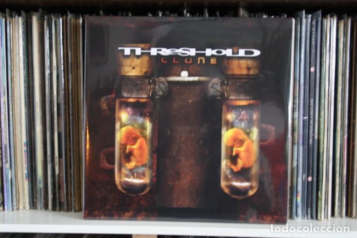 Discos de vinilo: THRESHOLD, CLONE. DOBLE LP COLOR NARANJA TRANSLUCIDO. 2014 - Foto 1