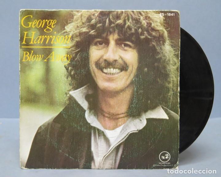 Discos de vinilo: SINGLE. BLOW AWAY. GEORGE HARRISON - Foto 1