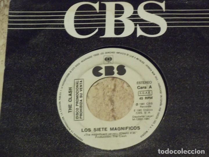 SINGLE PROMOCIONAL DE THE CLASH, LOS SIETE MAGNIFICOS / THE MAGNIFICENT DANCE / ESPAÑA 1981 CBS (Música - Discos - Singles Vinilo - Punk - Hard Core)
