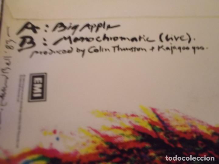 Discos de vinilo: KAJAGOOGOO. BIG APPLE, MONOCHROMATIC - Foto 2