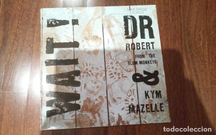 Discos de vinilo: Dr robert & kym mazelle-wait.maxi - Foto 1