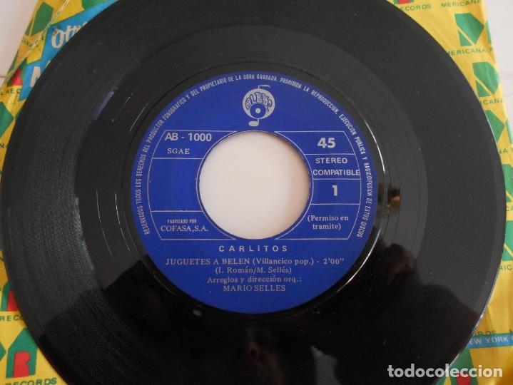 Discos de vinilo: CARLITOS-SINGLE JUGUETES A BELEN - Foto 2