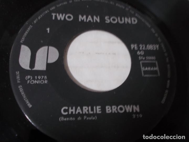 Discos de vinilo: CHARLIE BROWN. TWO MAN SOUND. - Foto 2