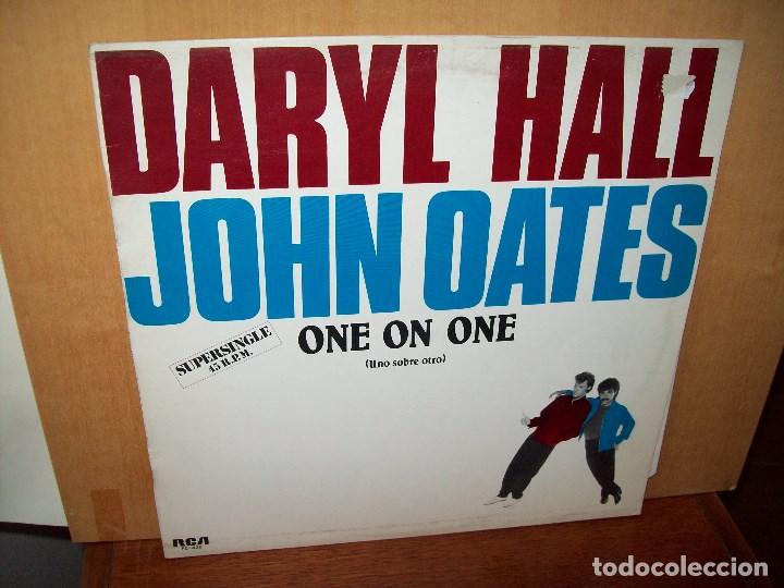 Discos de vinilo: DARYL  HALL  &  JOHN  OATES  - ONE  ON  ONE  -   MAXI  SINGLE - Foto 1
