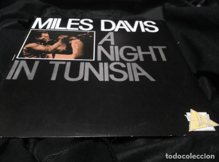 Discos de vinilo: Miles Davis, A Night in Tunisia, 1985 - Foto 1