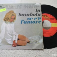 Discos de vinilo: SINGLE PATTY BRAVO LA BAMBOLA MADE IN ITALIA PORTADA MUY RARA. Lote 142329078