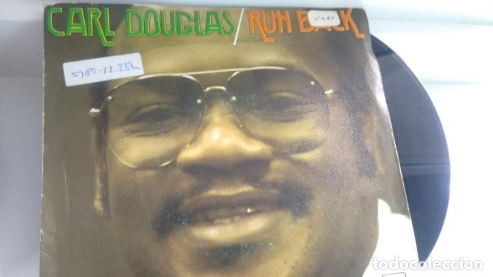 Discos de vinilo: SINGLE (VINILO) DE CARL DOUGLAS A&Ntilde;OS 70 - Foto 1