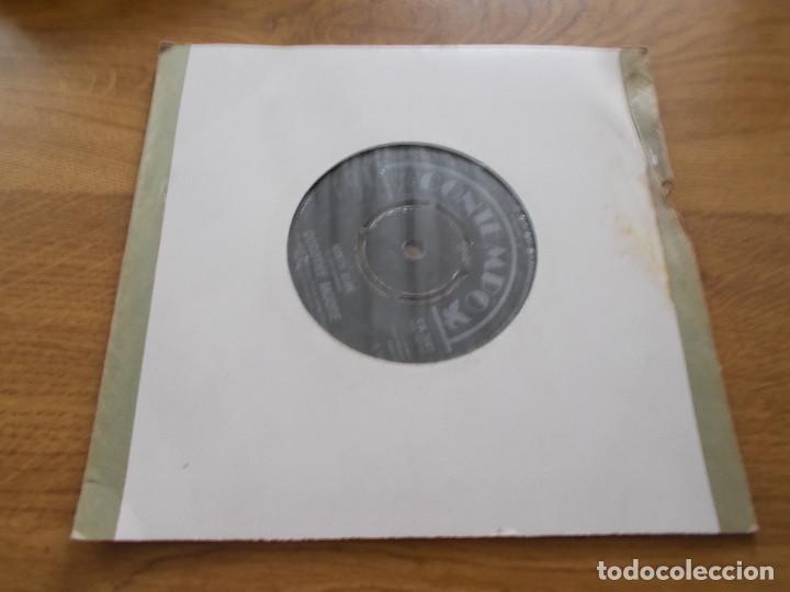 Discos de vinilo: DOROTHY MOORE. MISTY BLUE. HERE IT IS - Foto 1