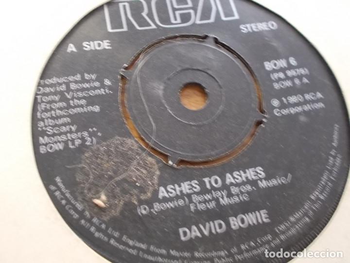 Discos de vinilo: DAVID BOWIE. ASHES TO ASHES. - Foto 3