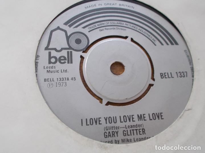 Discos de vinilo: GARY GLITTER. HANDS UP IT&acute;S A STICK UP - Foto 2