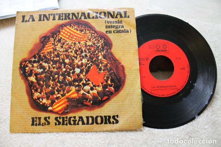 Discos de vinilo: LA INTERNACIONAL ELS SEGADORS SINGLE 1977 - Foto 1