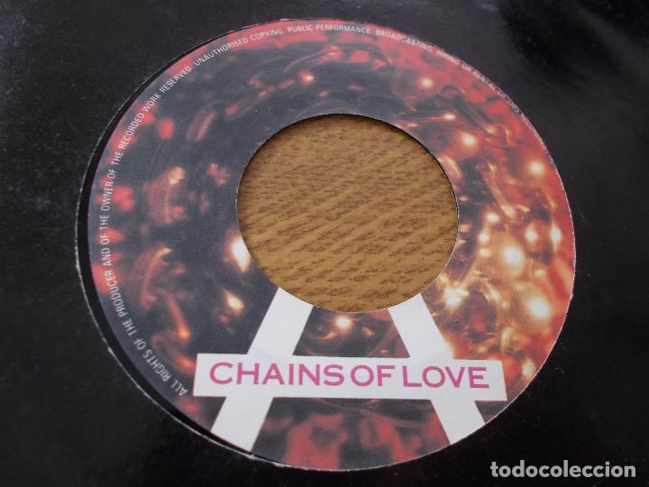 Discos de vinilo: DON&acute;T SUPPOSE. CHAINS OF LOVE. - Foto 3