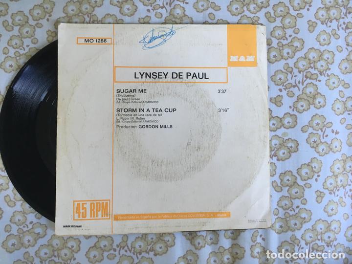 Discos de vinilo: 7 SINGLE-LYNSEY DE PAUL-SUGAR ME - Foto 2