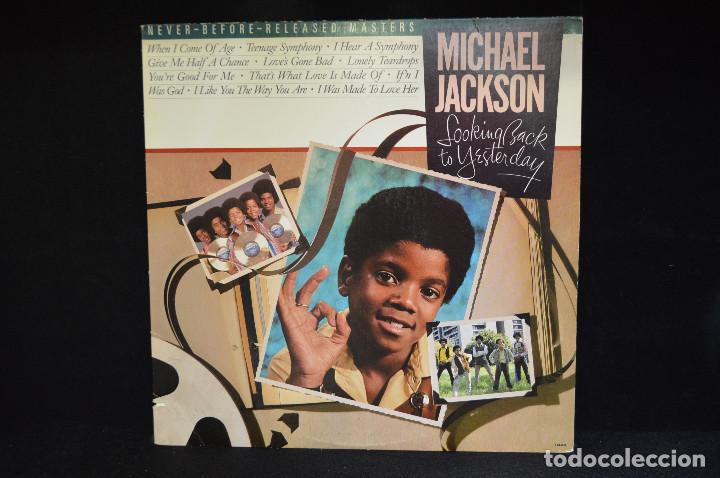 Discos de vinilo: MICHAEL JACKSON - LOOKING BACK TO YESTERDAY - LP - Foto 1