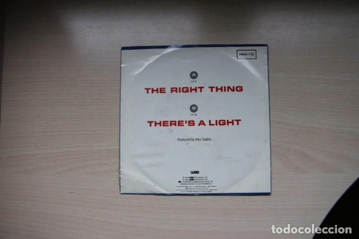 Discos de vinilo: SIMPLY RED - THE RIGHT THING / THERE IS A LIGHT - Foto 2