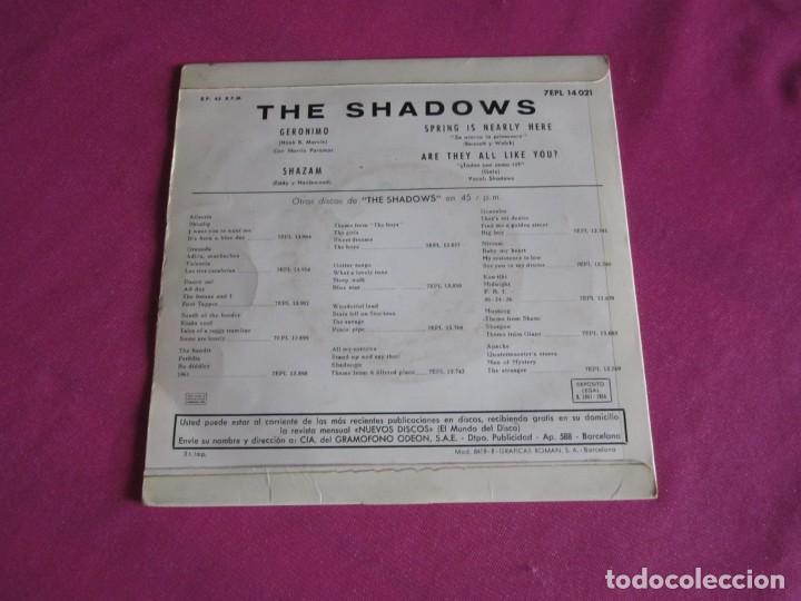 Discos de vinilo: THE SHADOWS GERONIMO SHAZAM 1964 EP - Foto 2