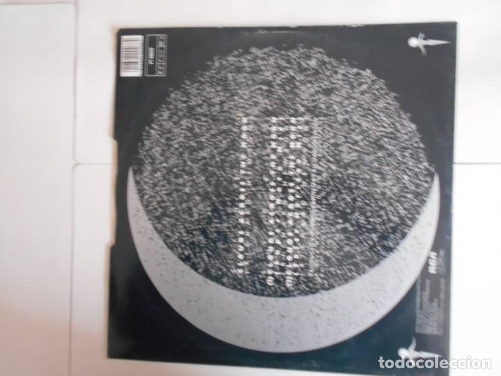 Discos de vinilo: RAH BAND-MAXI CLOUDS ACROSS THE MOON - Foto 2