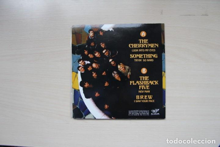 Discos de vinilo: Various &lrm;&ndash; Swinging Barcelona - The Cherrymen / something / The Flashback V / Brew - Foto 2