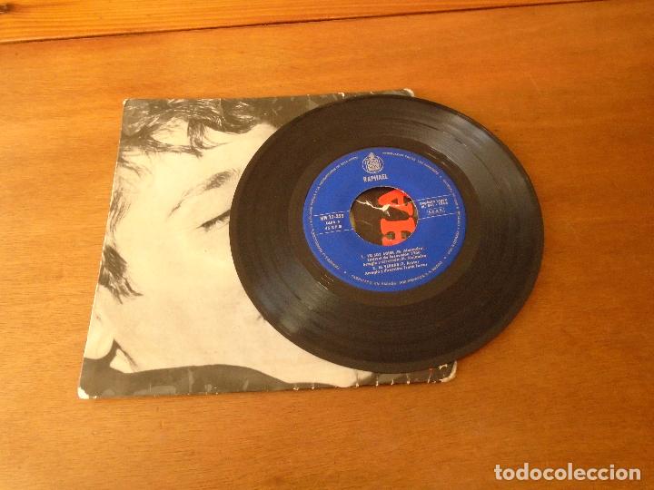 Discos de vinilo: SINGLE VINILO. RAPHAEL. YO SOY AQUEL. - Foto 2