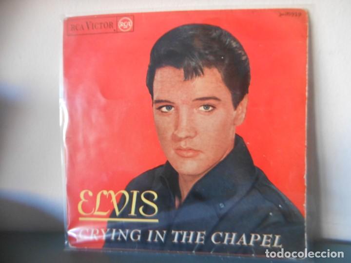 Discos de vinilo: ELVIS PRESLEY - CRYING IN THE CHAPEL - Foto 1