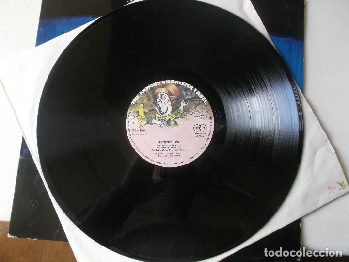 Discos de vinilo: GENESIS, LIVE, THE FAMOUS, CHARISMA 1973 - Foto 2