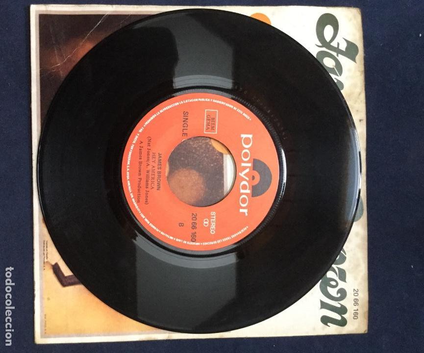 Discos de vinilo: JAMES BROWN SINGLE HEY AMERICA - Foto 4