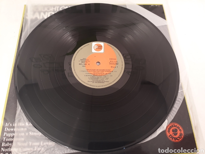 Discos de vinilo: Spotlight on.Sandie Shaw.Doble lp.1985. - Foto 3