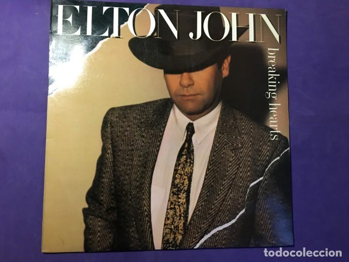 Discos de vinilo: DISCO LP ELTON JHON - BREAKING HEARTS - Foto 1