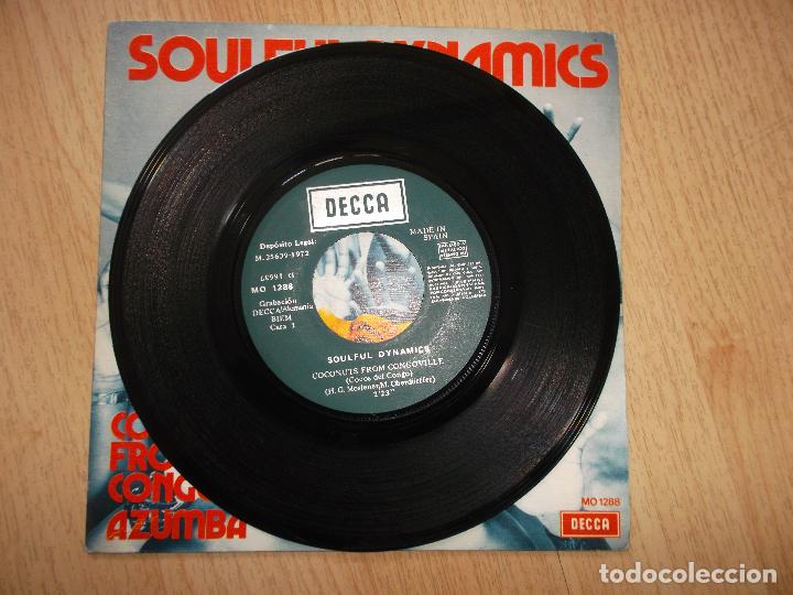 Discos de vinilo: SOULFUL DYNAMICS-COCONUTS FROM CONGOVILLE + AZUMBA S.G. EDITADO POR DECCA EN 1972 - Foto 3 - 161536930