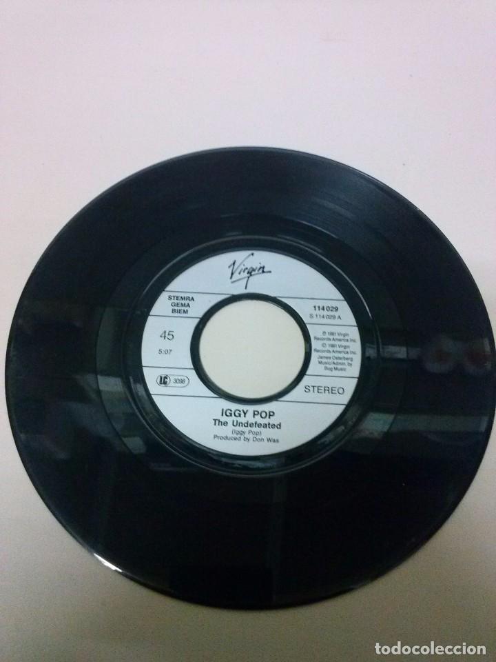 Discos de vinilo: IGGY POP	THE UNDEFEATED - Foto 1