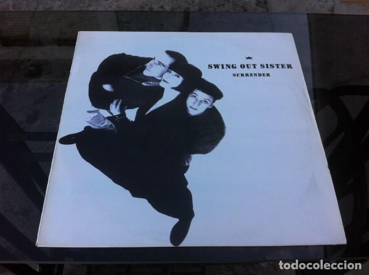 Discos de vinilo: MAXI SINGLE.  SWING OUT SISTER. SURRENDER.  1987, ESPA&Ntilde;A - Foto 1