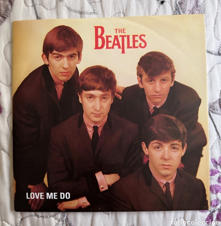 Discos de vinilo: SINGLE BEATLES LOVE ME DO 1967 - Foto 1