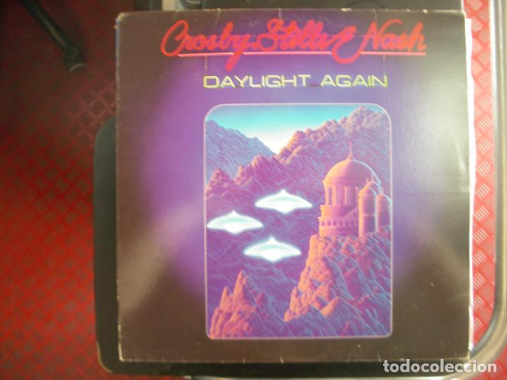 Discos de vinilo: CROSBY, STILLS & YOUNG- DAYLIGHT AGAIN. LP. - Foto 1