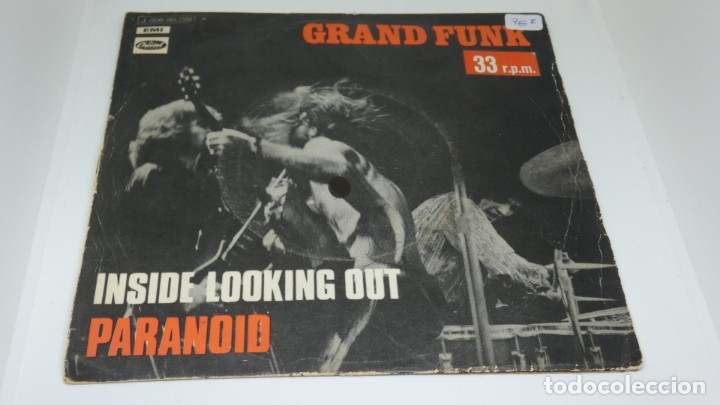 Discos de vinilo: DISCO SINGLE VINILO . GRAND FUNK . INSIDE LOOKING OUT . PARANOID . - Foto 1