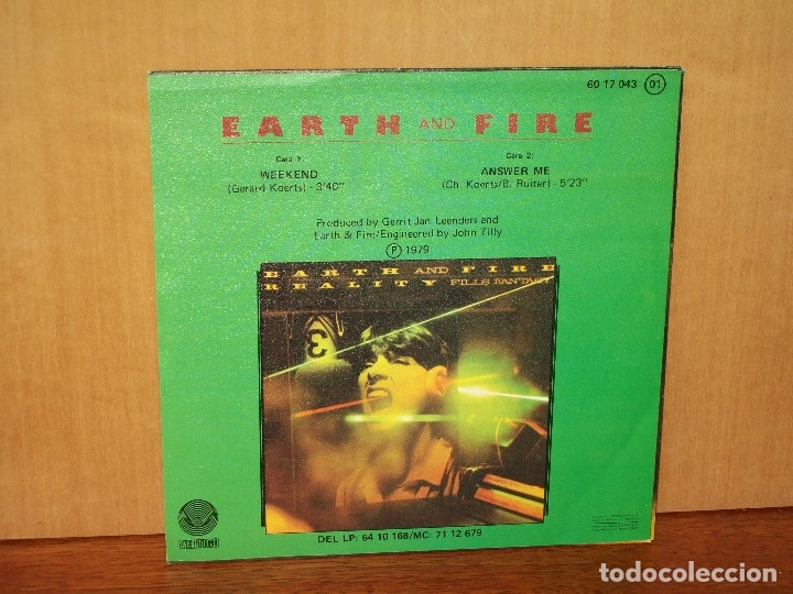 Discos de vinilo: EARTH  AND  FIRE  -   WEEKEND  -   ANSWER  ME   -   SINGLE - Foto 2