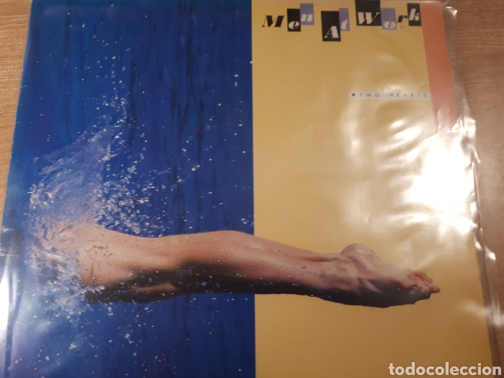Discos de vinilo: MEN AT WORK TWO HEARTS - Foto 1
