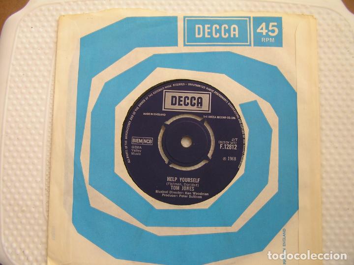 Discos de vinilo: Tom Jones &lrm;&ndash; Help Yourself   -   Decca &lrm;  1968  -  SINGLE   -  PR - Foto 1