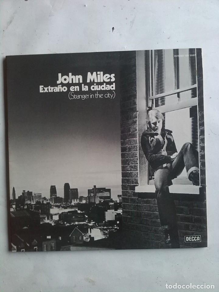 Discos de vinilo: JOHN MILES STRANGER IN THE CITY - Foto 1