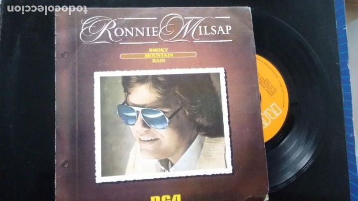 Discos de vinilo: SINGLE ( VINILO) DE RONNIE MILSAP A&Ntilde;OS 80 - Foto 1