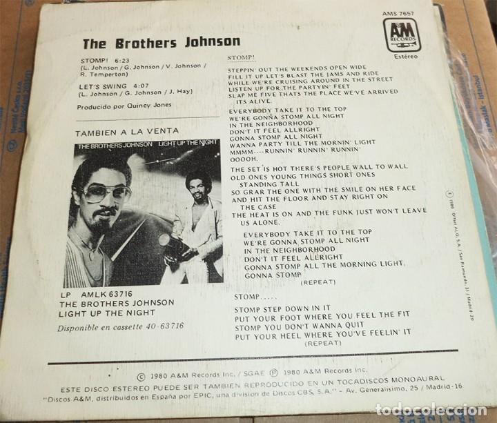 Discos de vinilo: THE BROTHERS JOHNSON: STOMP+LET&acute;S SWINGVINILO RECORD 1980 - Foto 2