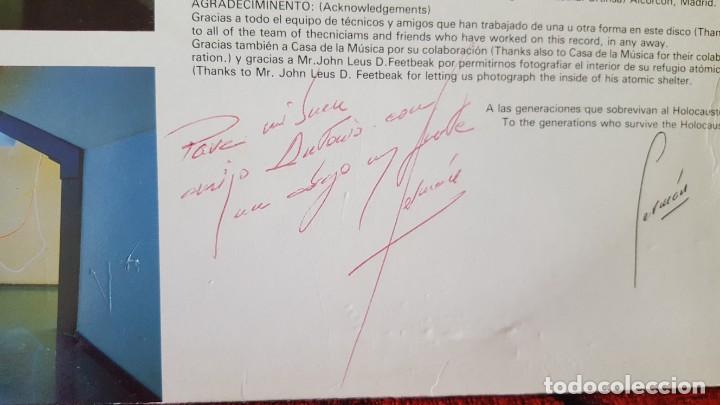Discos de vinilo: GERMAN REFUGIO ATOMICO VINILO MAXI SINGLE 1983 **FIRMADO** - Foto 3